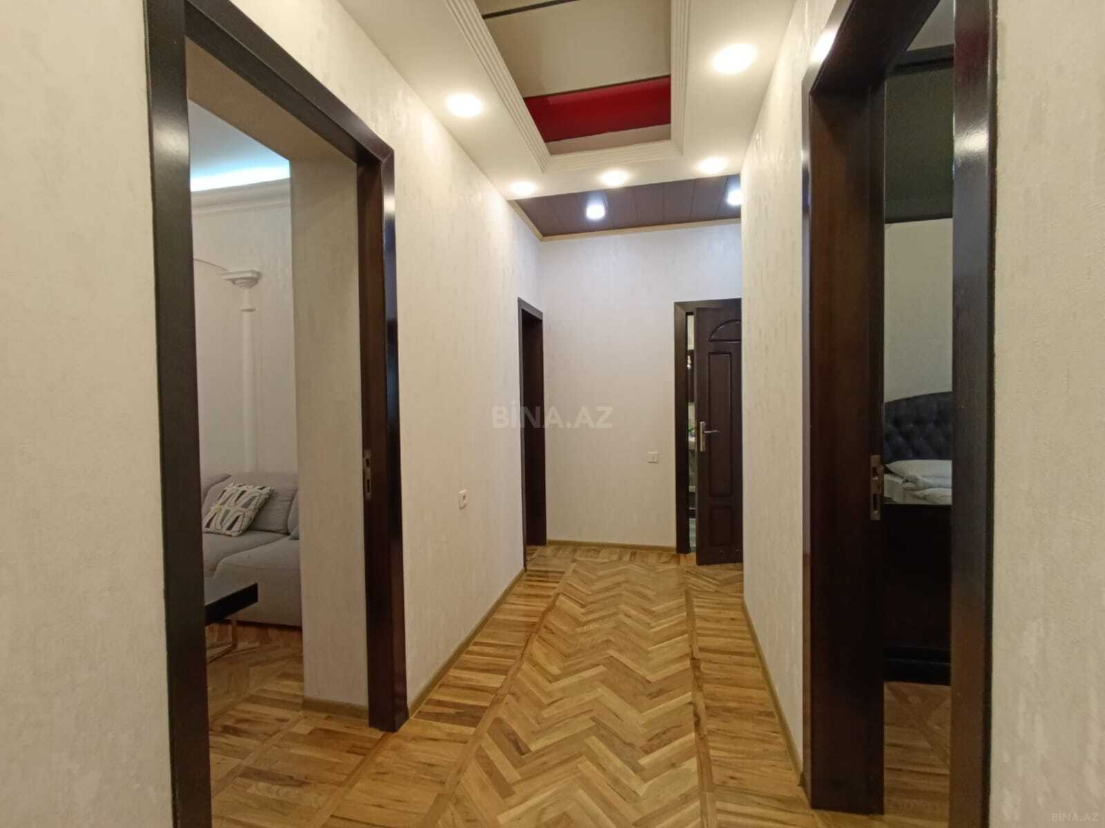 3 otaqlı Köhnə tikili, Sahil m., Bakı