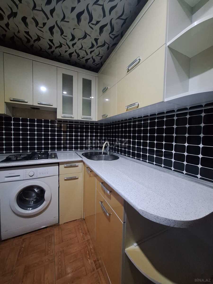 2 otaqlı Köhnə tikili, Elmlər Akademiyası m., Bakı