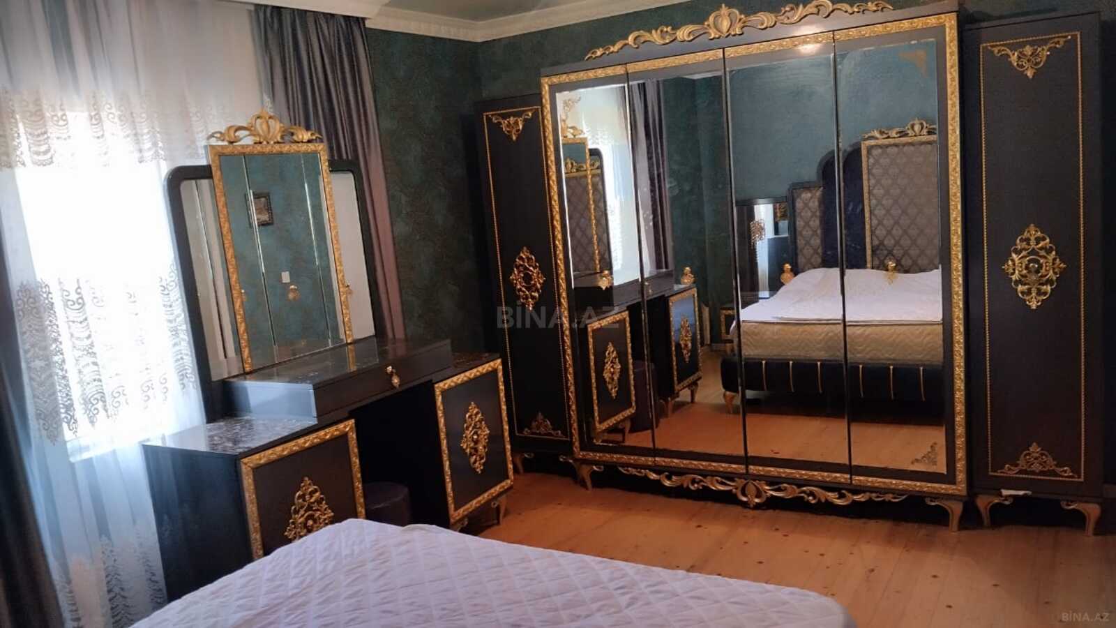 4 otaqlı Həyət evi/Bağ evi, Yeni Corat q., Bakı