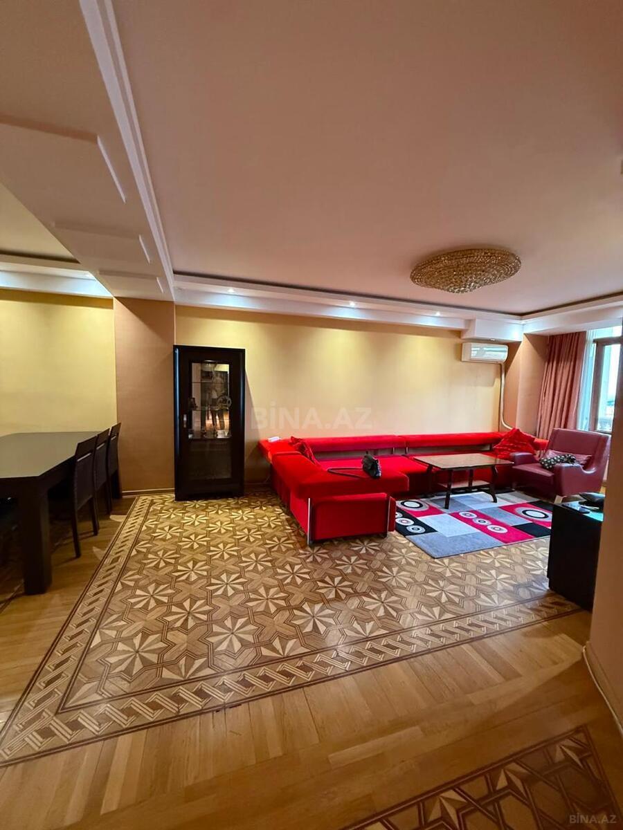 3 otaqlı Yeni tikili, 28 May m., Bakı