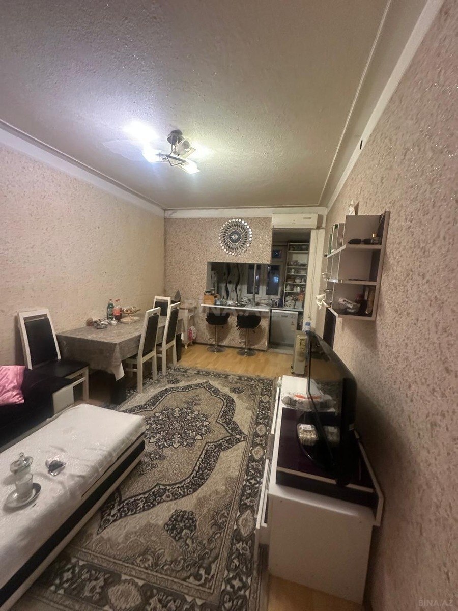2 otaqlı Köhnə tikili, Memar Əcəmi m., Bakı
