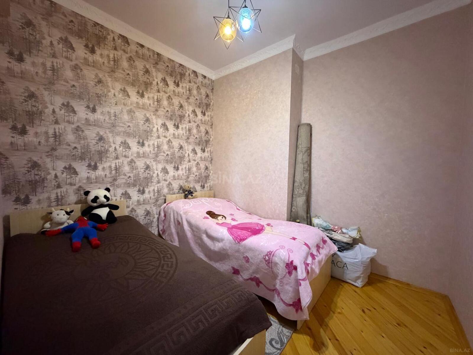 3 otaqlı Yeni tikili, Xırdalan