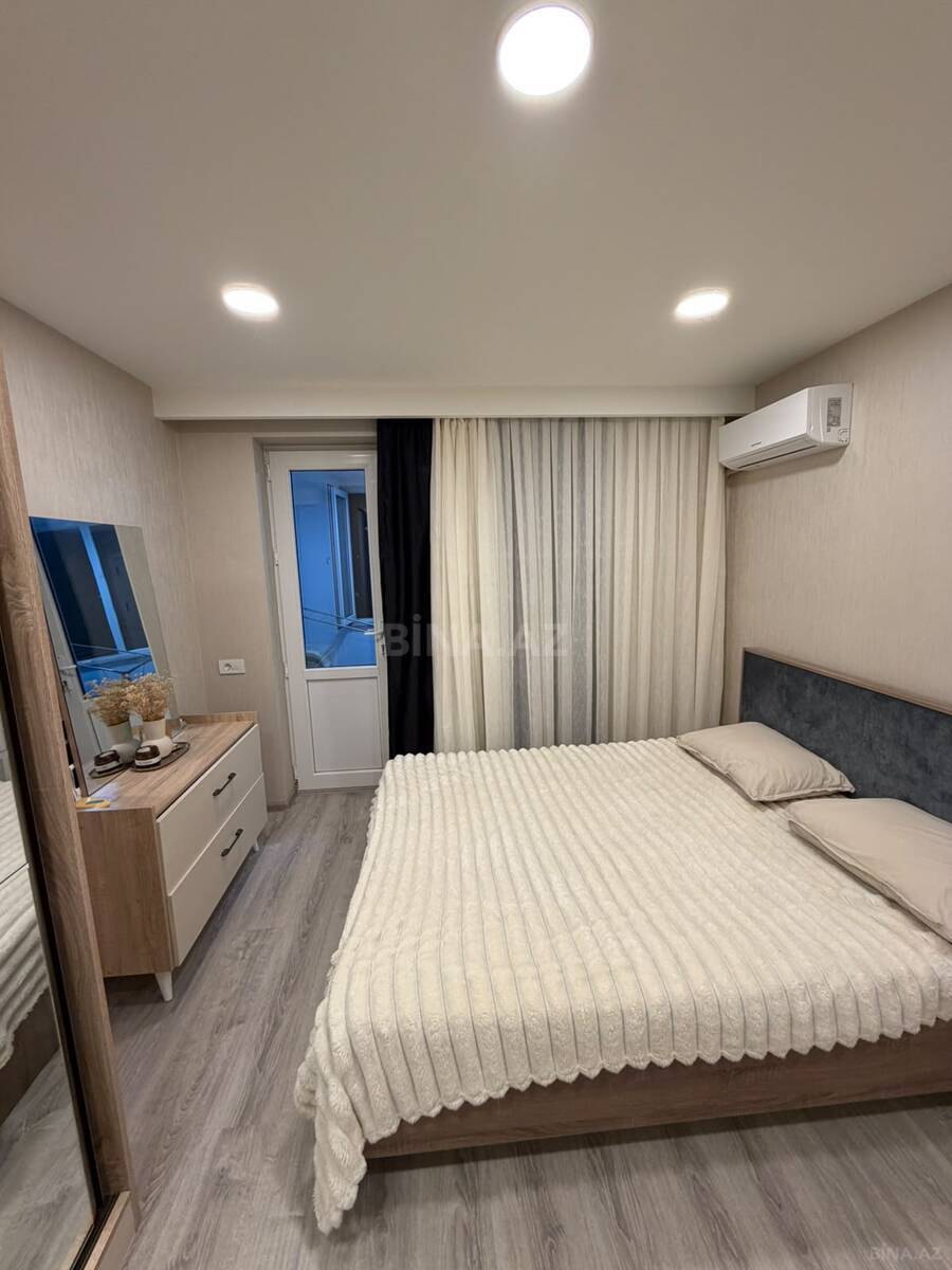 3 otaqlı Köhnə tikili, Qara Qarayev m., Bakı