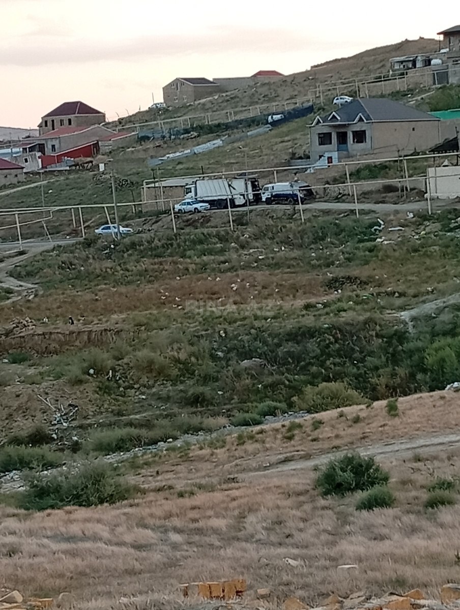 Torpaq Qobu q., Bakı