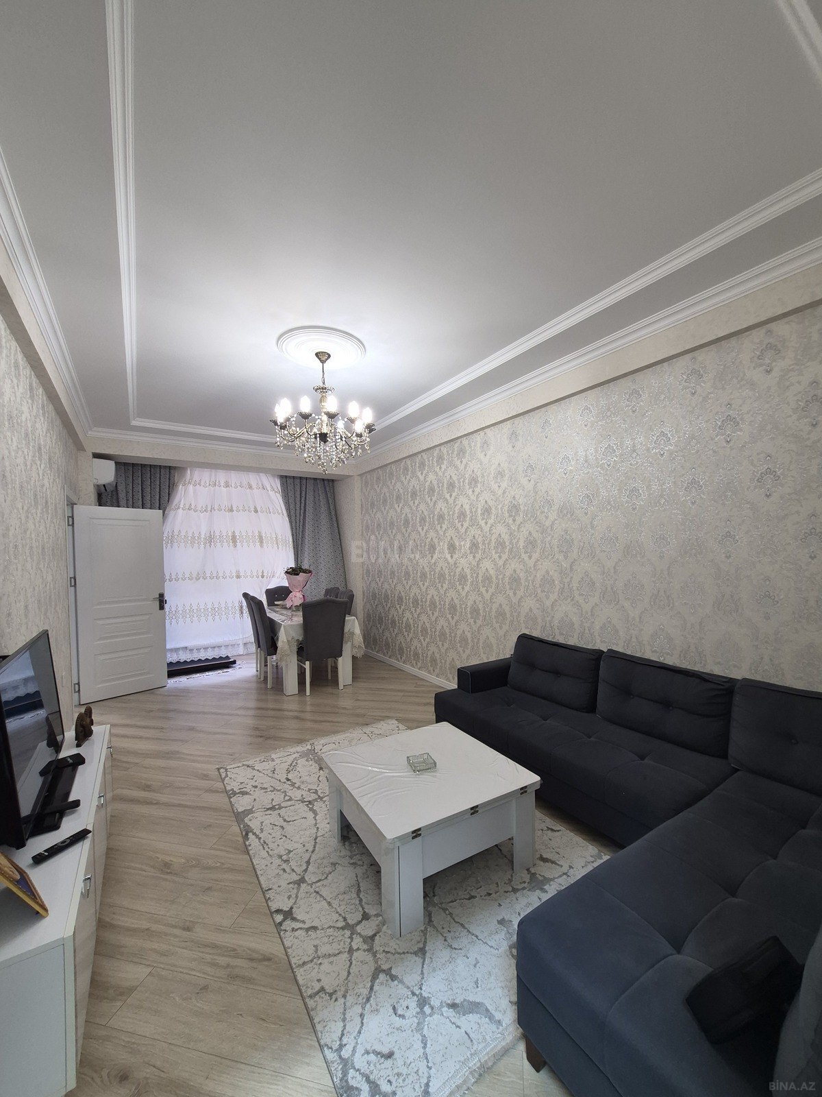 3 otaqlı Yeni tikili, Xırdalan