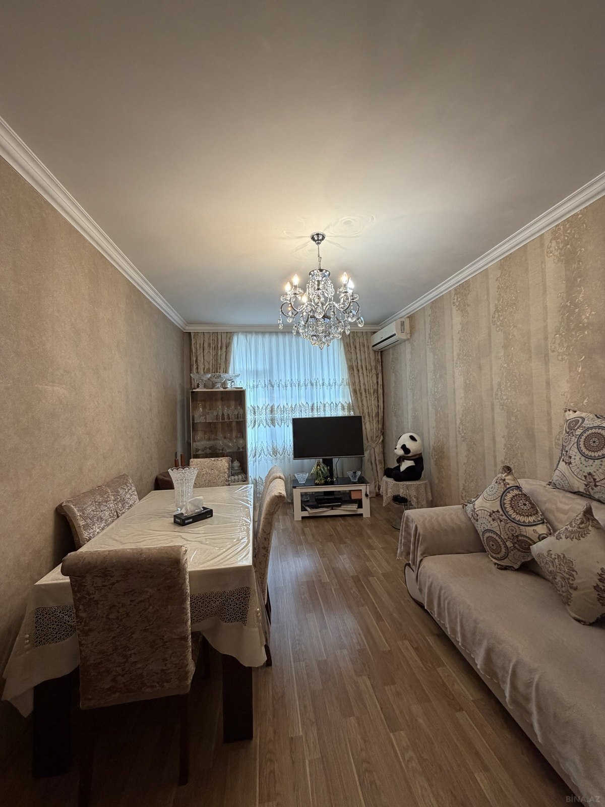 3 otaqlı Köhnə tikili, Bakıxanov q., Bakı