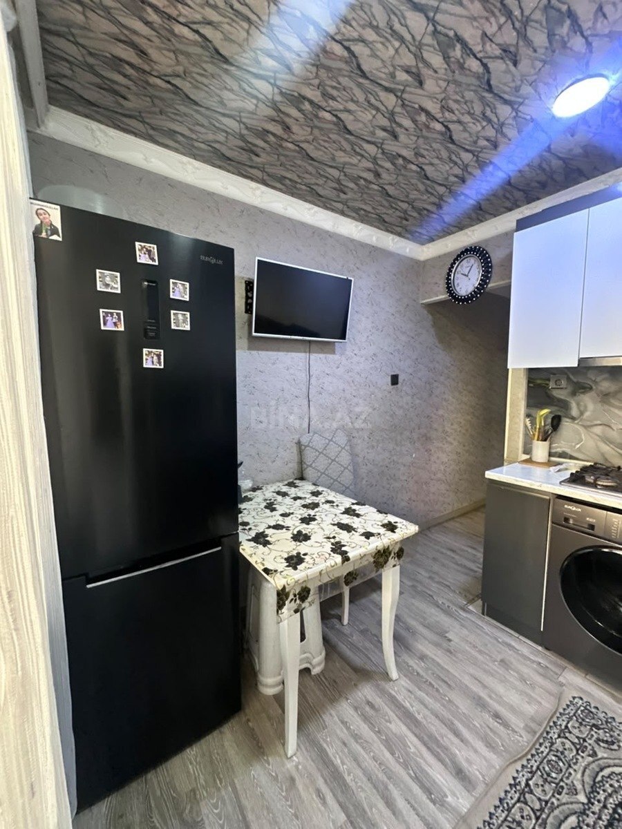 3 otaqlı Köhnə tikili, Yeni Günəşli q., Bakı