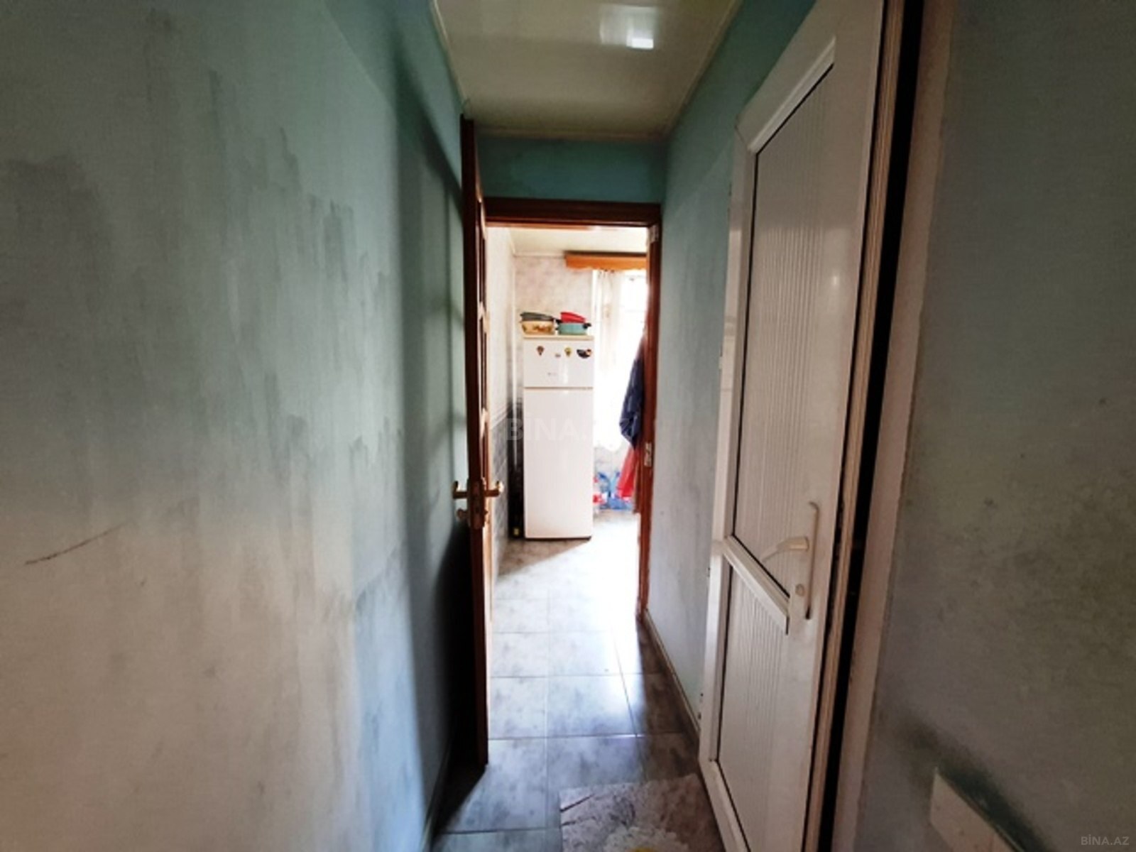 3 otaqlı Köhnə tikili, Qara Qarayev m., Bakı