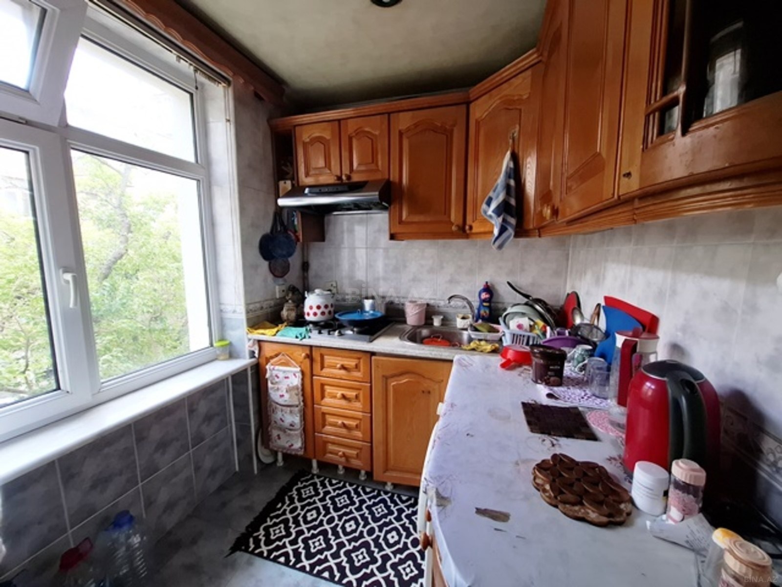 3 otaqlı Köhnə tikili, Qara Qarayev m., Bakı