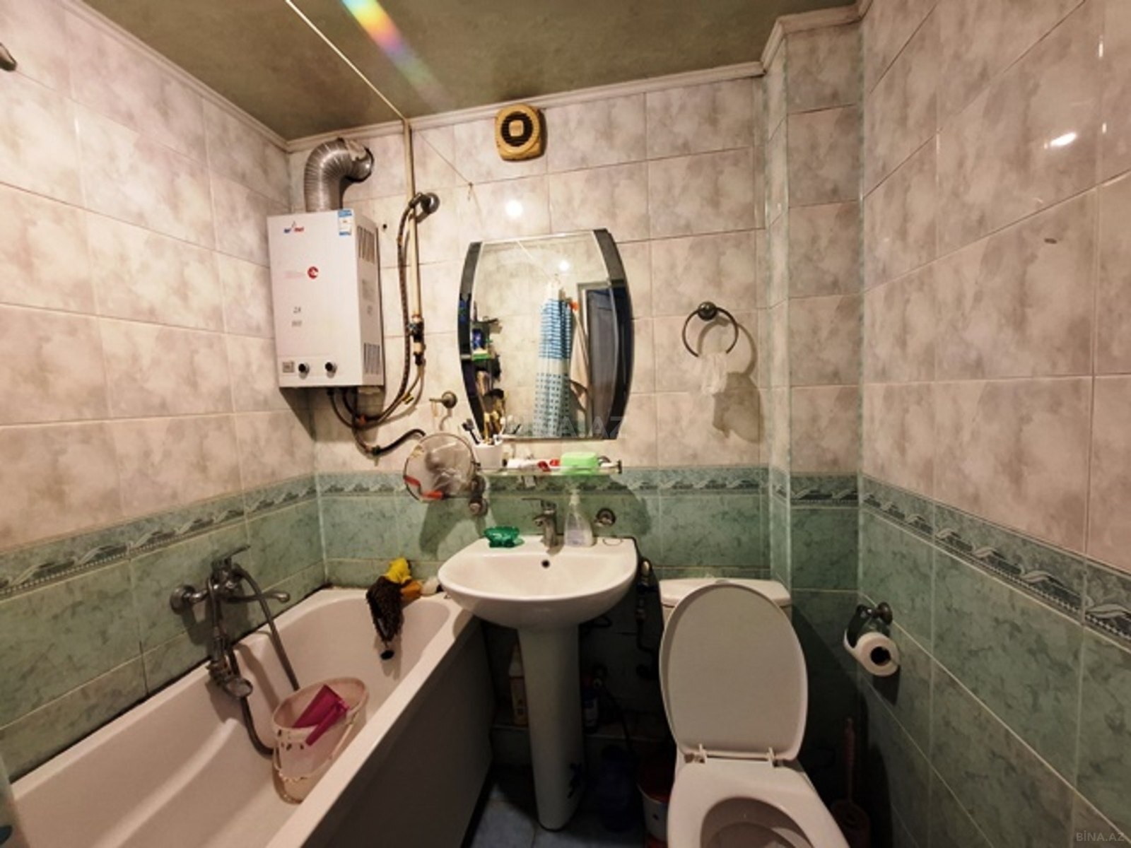 3 otaqlı Köhnə tikili, Qara Qarayev m., Bakı