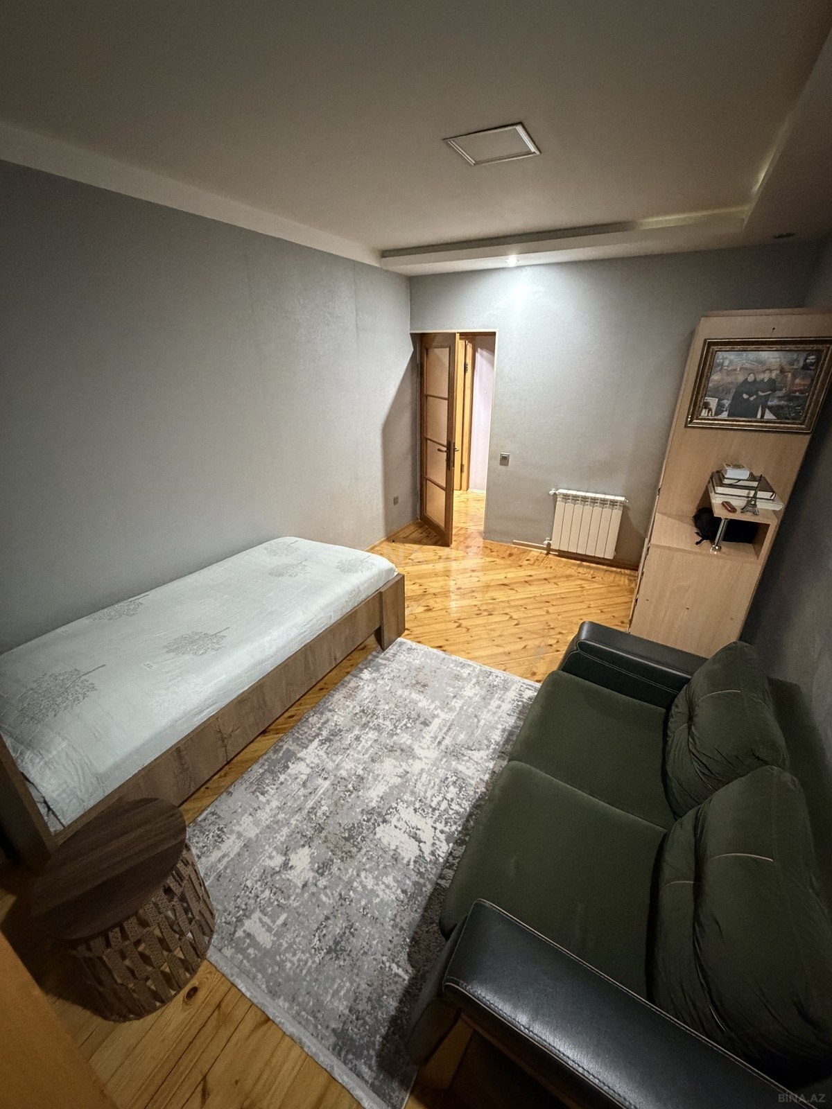 4 otaqlı Köhnə tikili, Bakıxanov q., Bakı