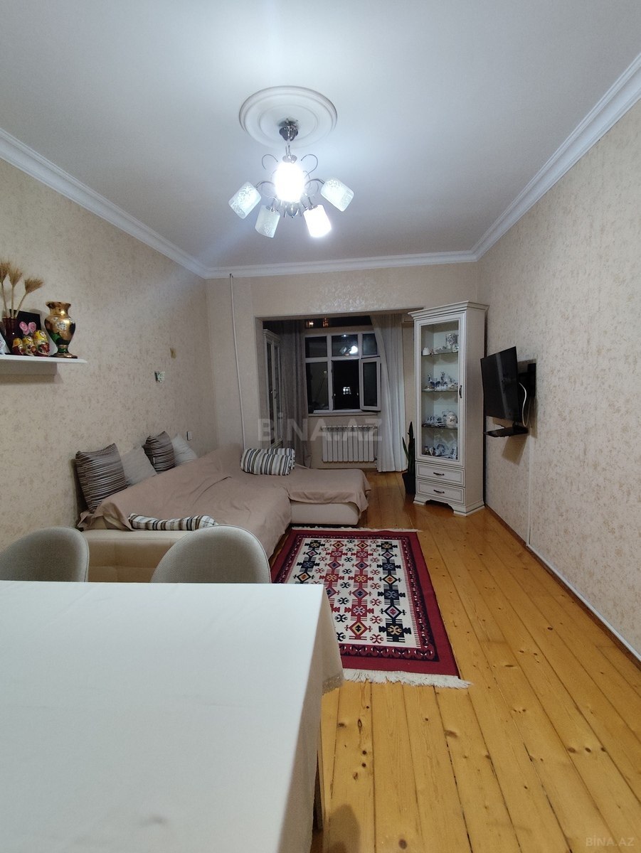 2 otaqlı Köhnə tikili, Həzi Aslanov m., Bakı