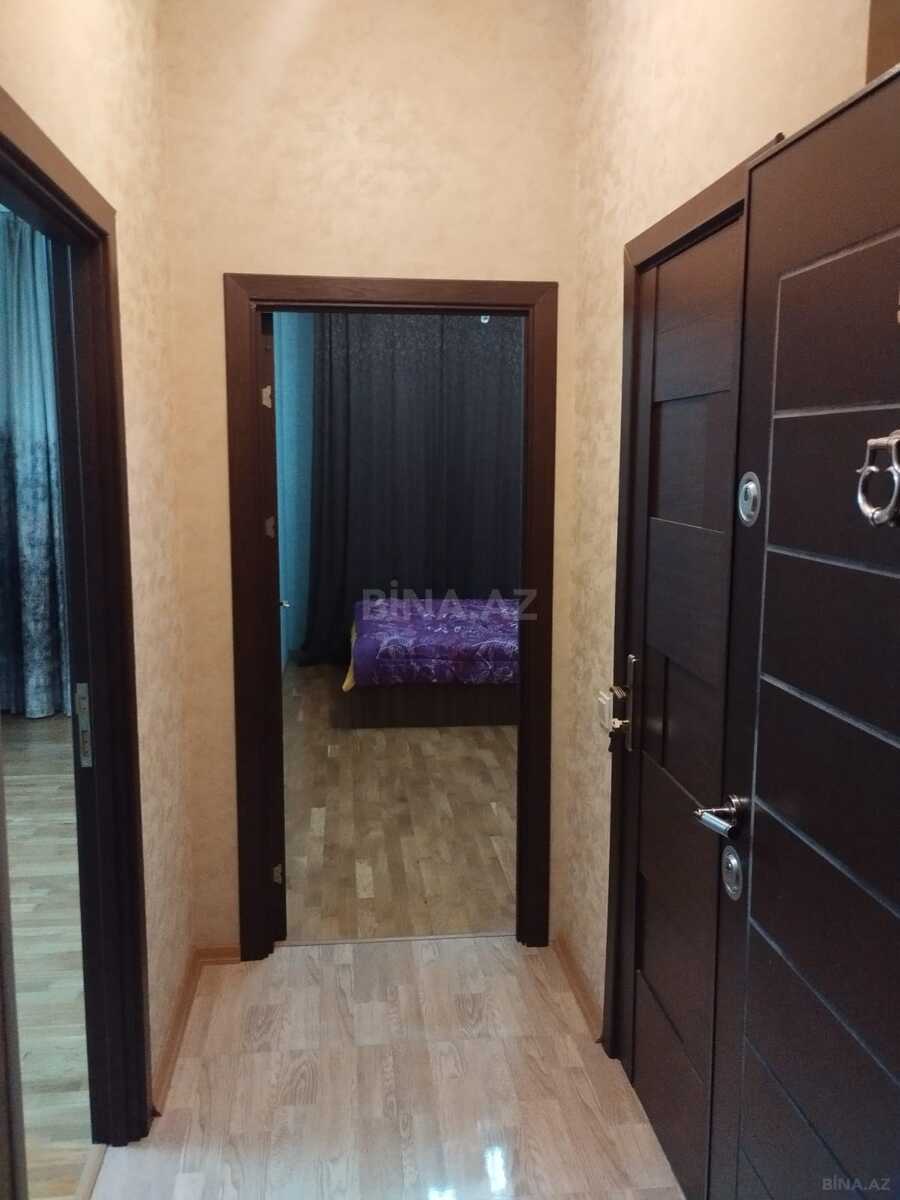 3 otaqlı Yeni tikili, Xırdalan