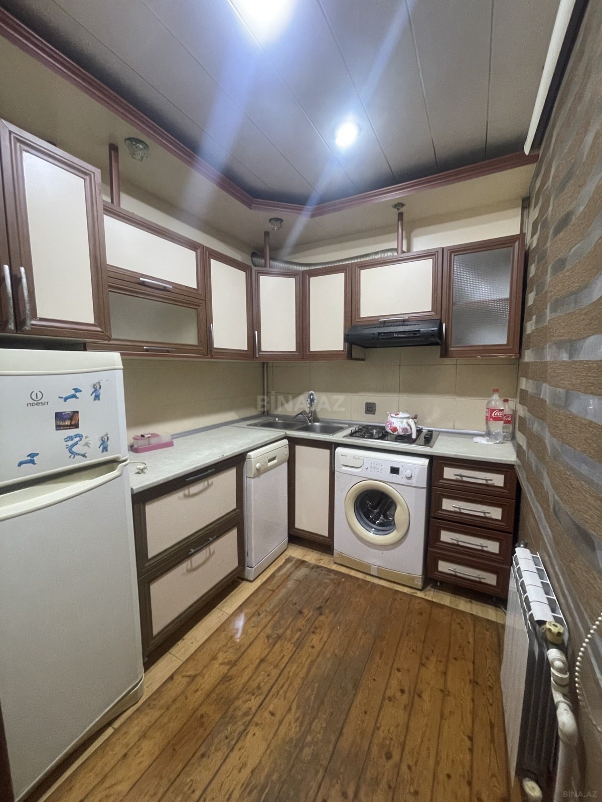 2 otaqlı Köhnə tikili, Memar Əcəmi m., Bakı