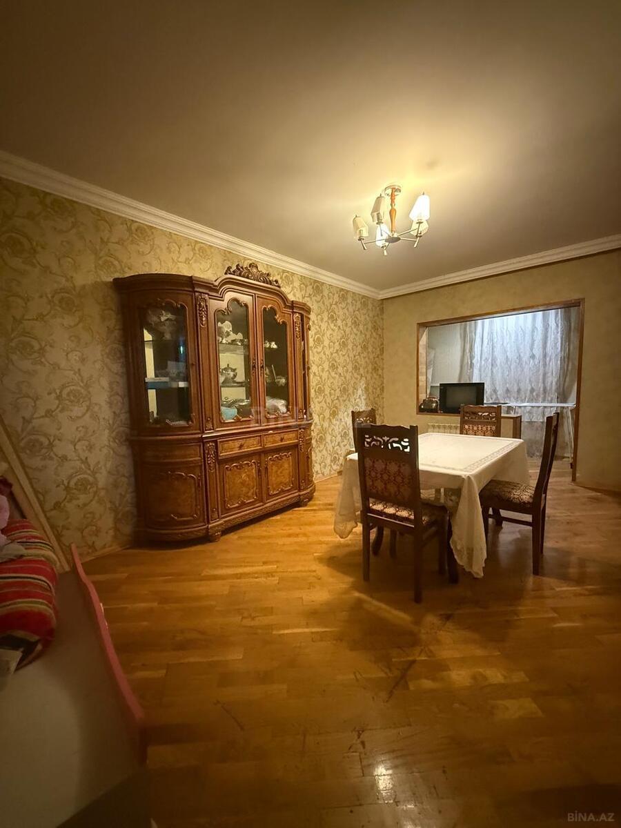 3 otaqlı Köhnə tikili, Xətai r., Bakı