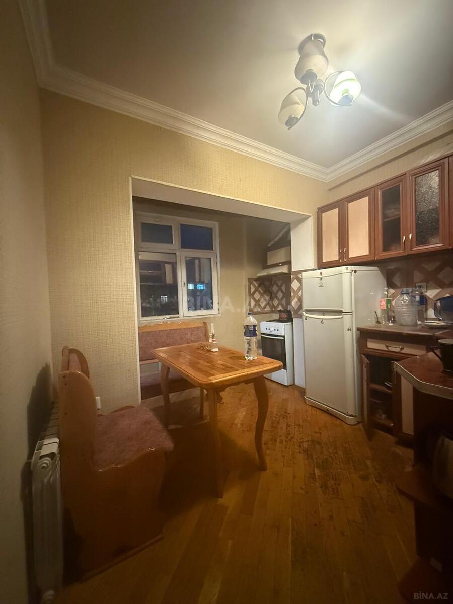3 otaqlı Köhnə tikili, Xətai r., Bakı