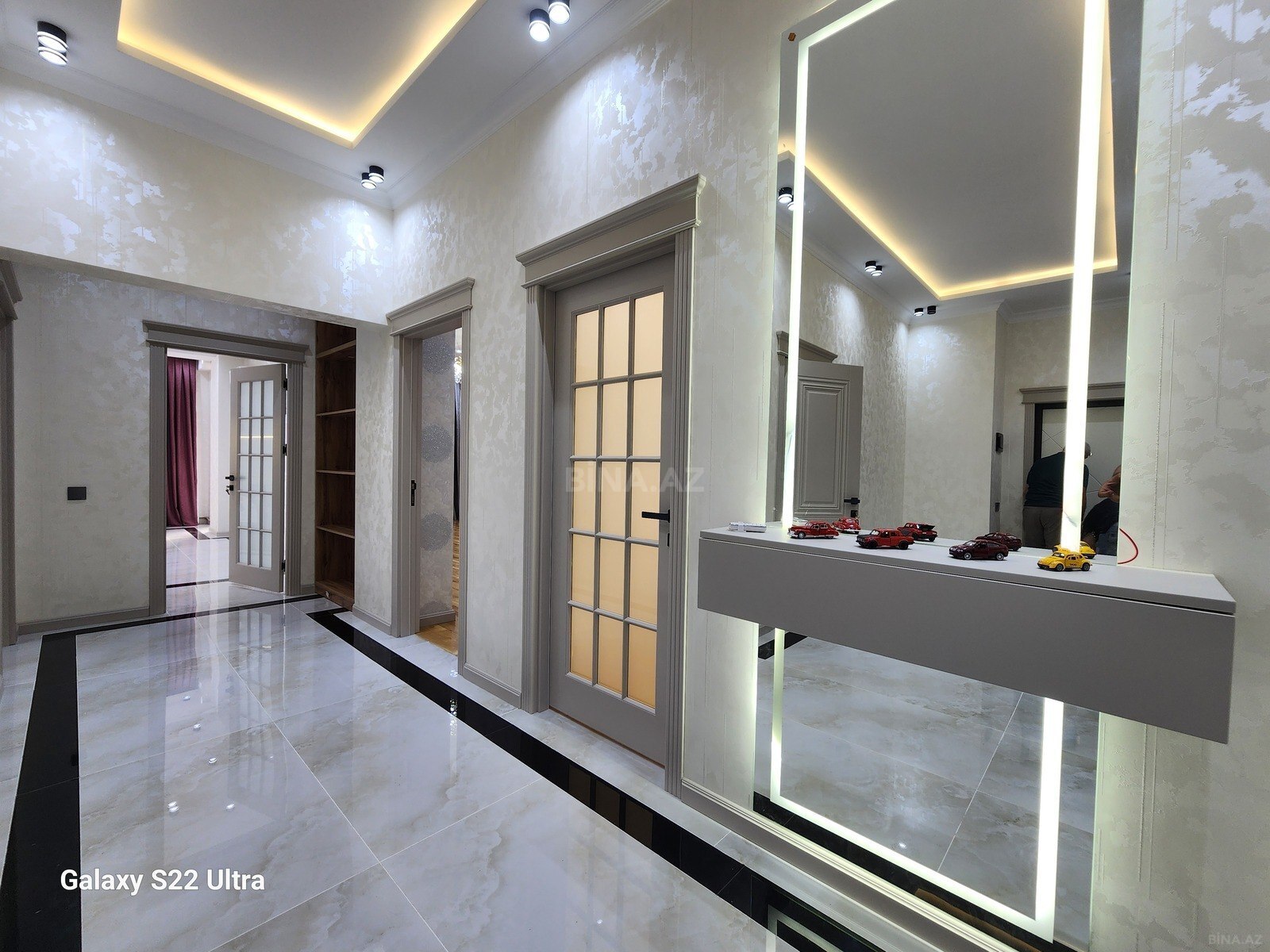3 otaqlı Yeni tikili, Qara Qarayev m., Bakı