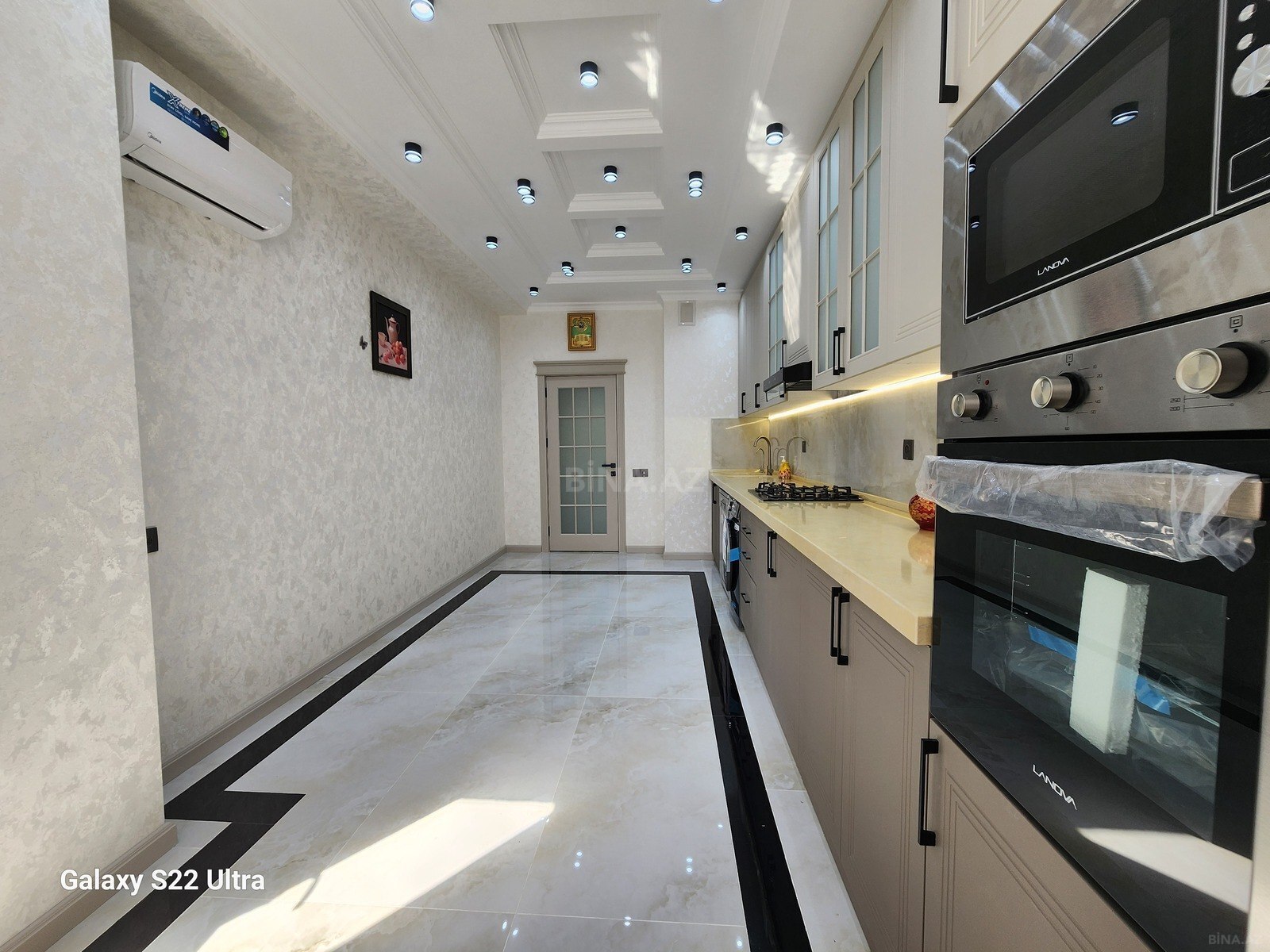 3 otaqlı Yeni tikili, Qara Qarayev m., Bakı