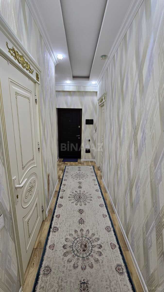 3 otaqlı Yeni tikili, Xırdalan