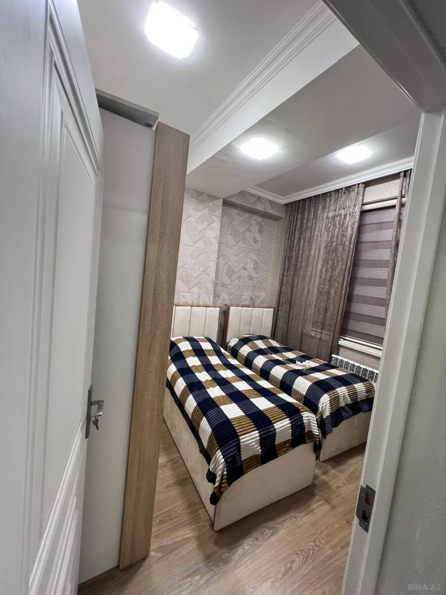 3 otaqlı Yeni tikili, Xırdalan