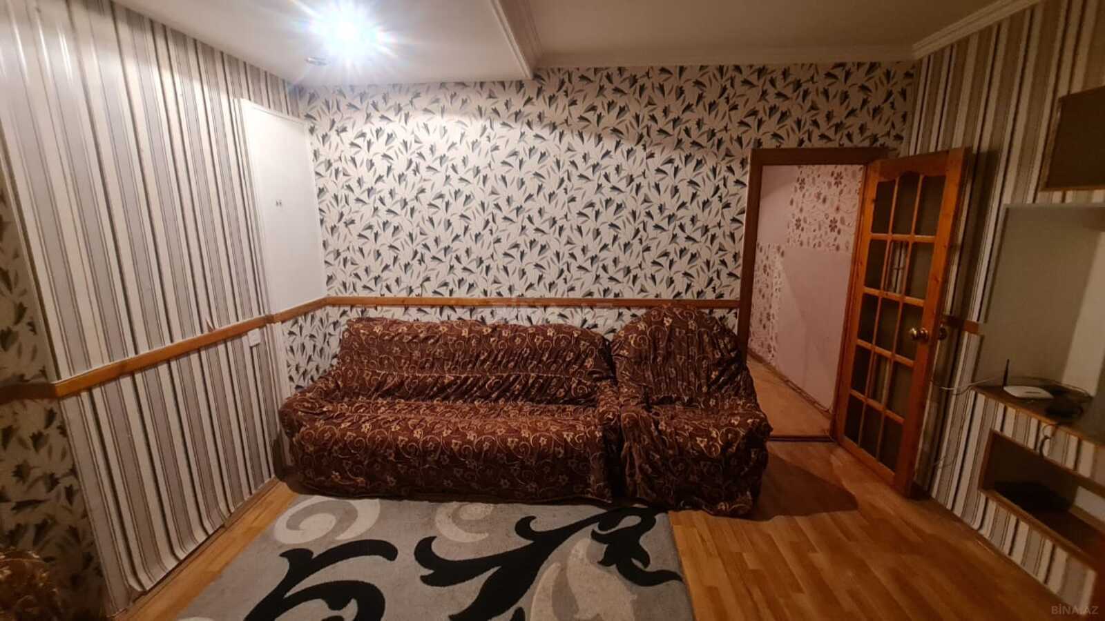 2 otaqlı Köhnə tikili, Nizami m., Bakı