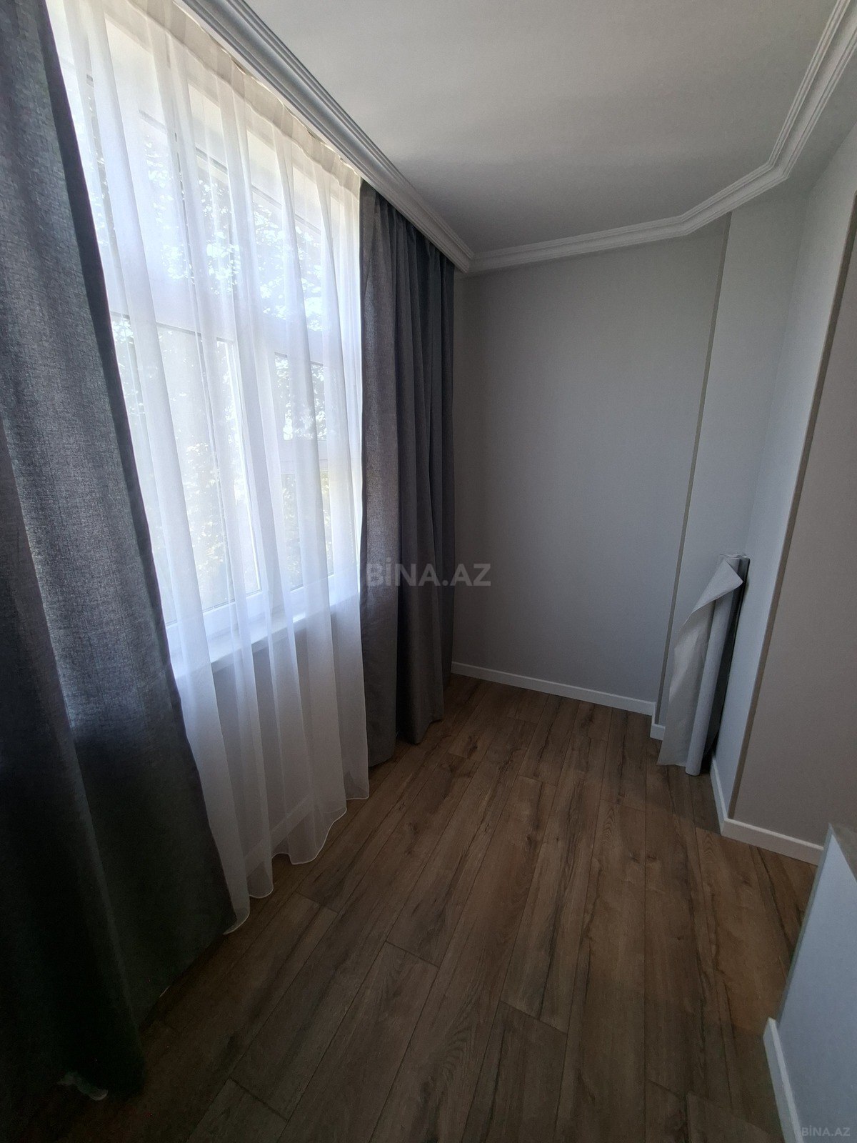 3 otaqlı Köhnə tikili, Qara Qarayev m., Bakı
