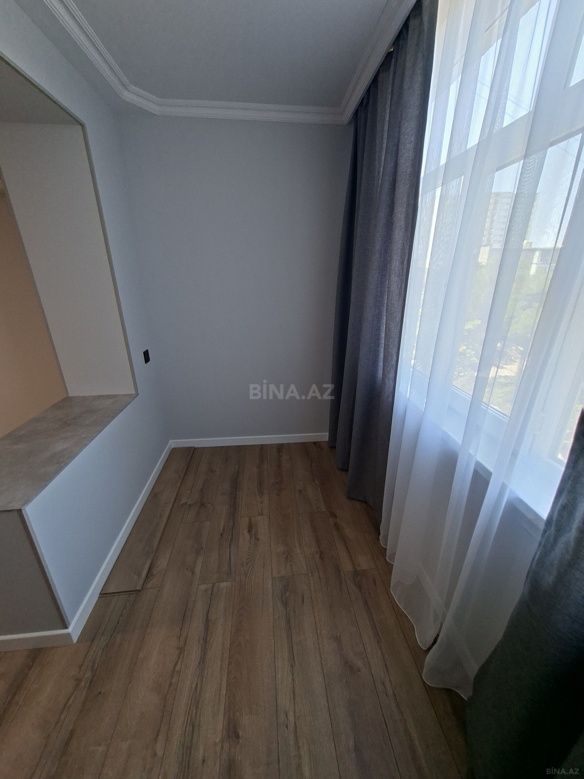 3 otaqlı Köhnə tikili, Qara Qarayev m., Bakı