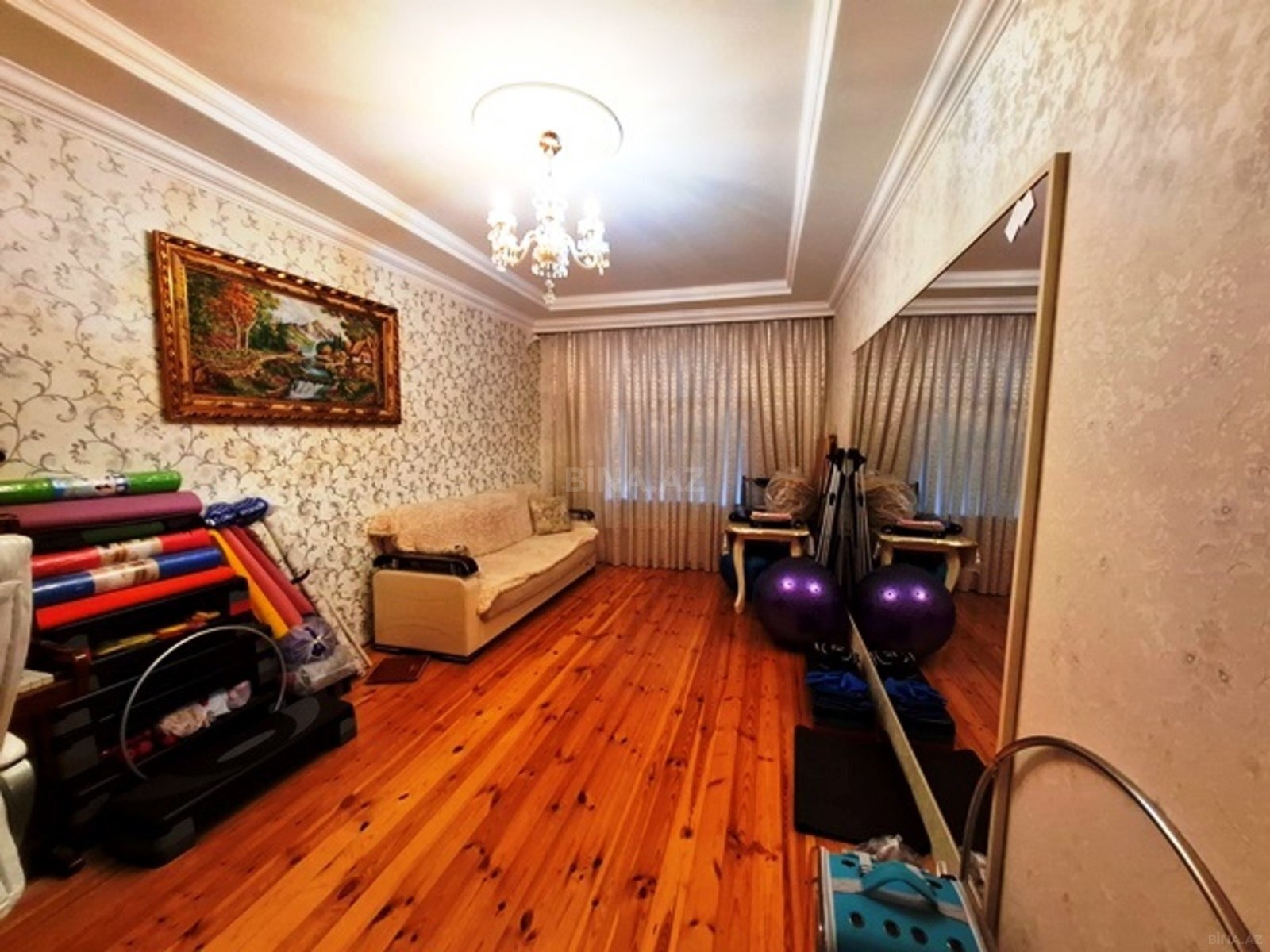 3 otaqlı Köhnə tikili, Neftçilər m., Bakı