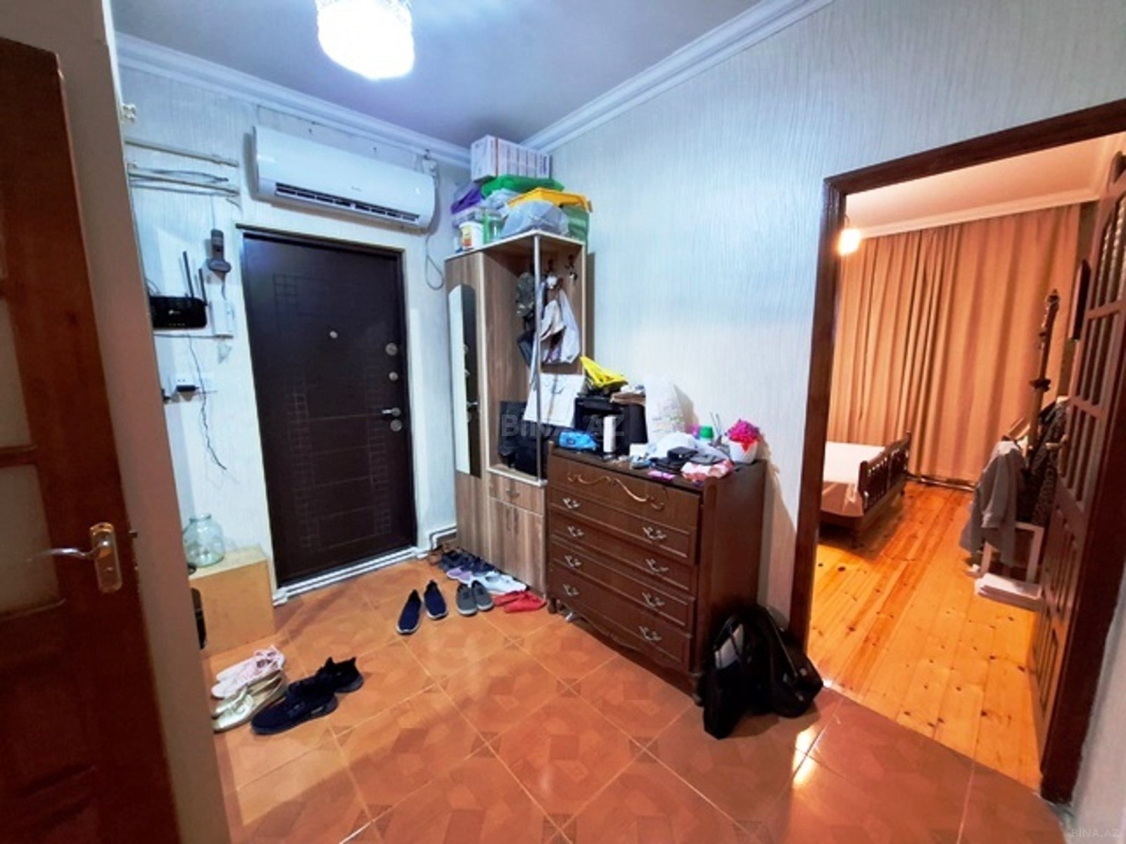 3 otaqlı Köhnə tikili, Neftçilər m., Bakı