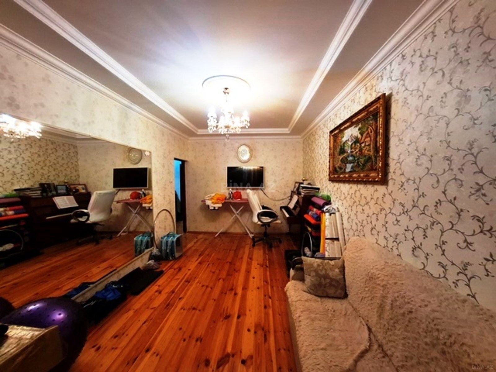 3 otaqlı Köhnə tikili, Neftçilər m., Bakı