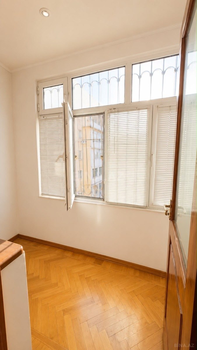 3 otaqlı Yeni tikili, Qara Qarayev m., Bakı