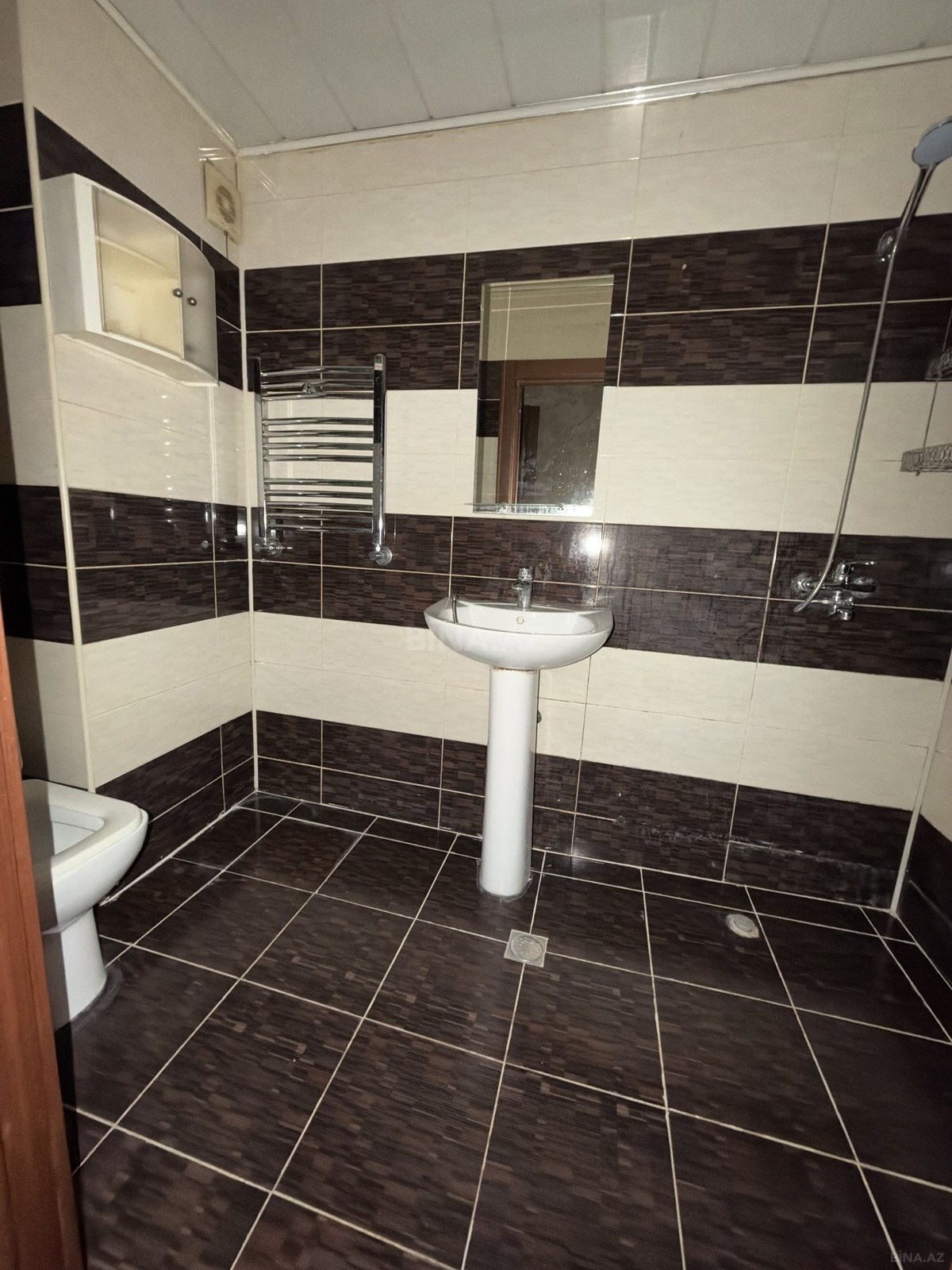 2 otaqlı Yeni tikili, Xırdalan
