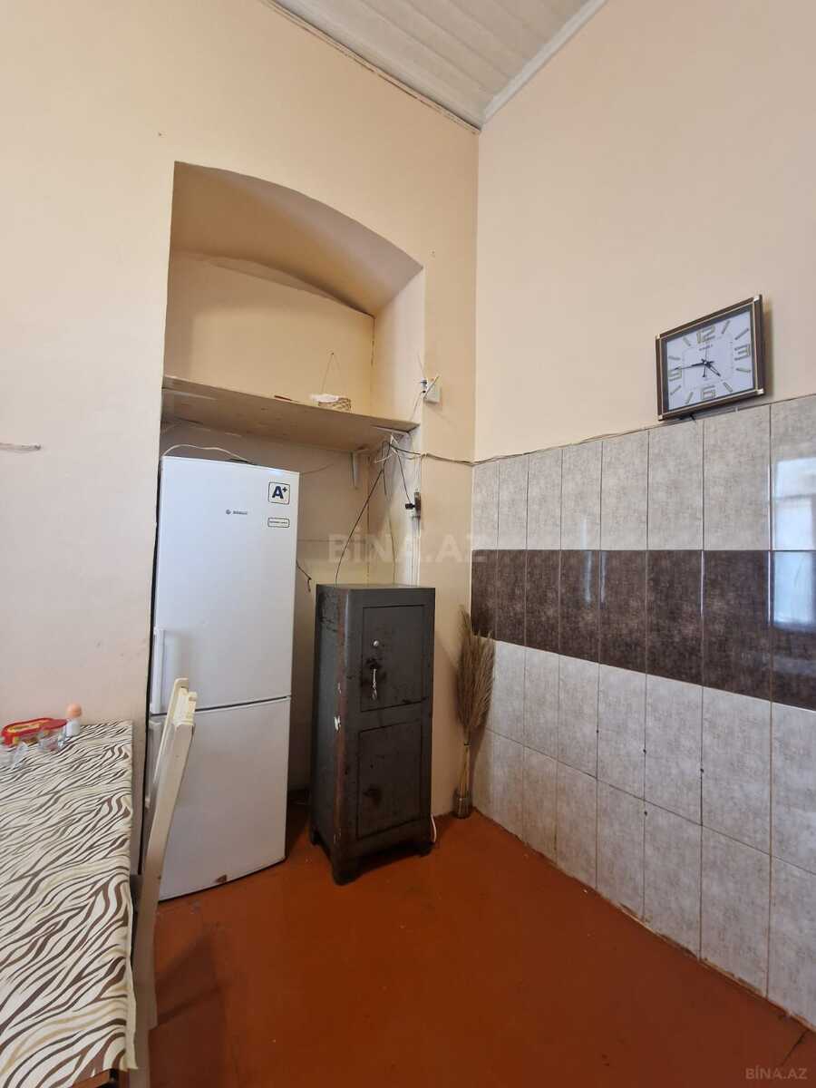 2 otaqlı Köhnə tikili, Nizami m., Bakı