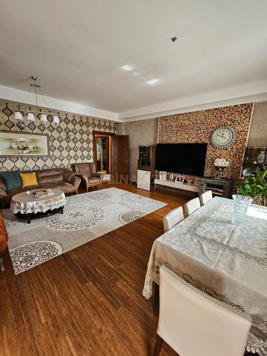 3 otaqlı Yeni tikili, İnşaatçılar m., Bakı