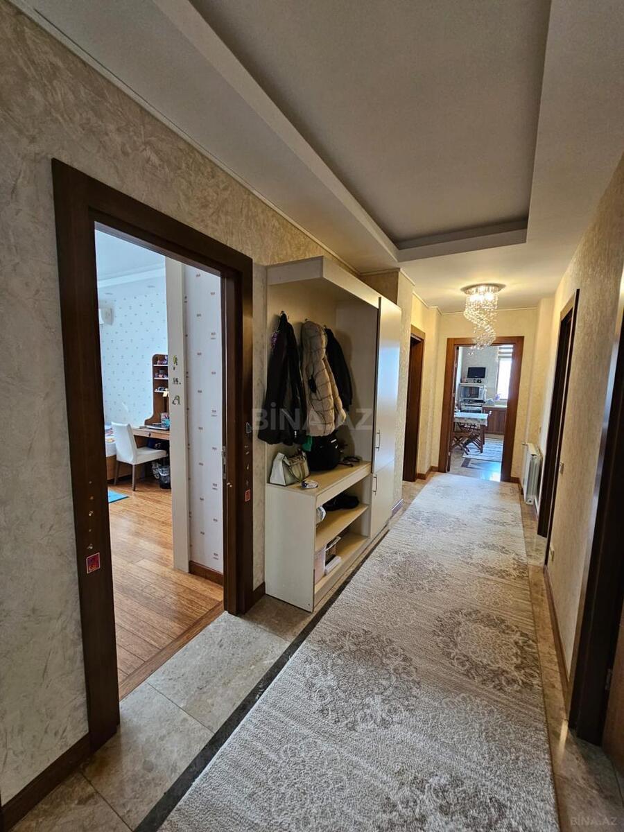 3 otaqlı Yeni tikili, İnşaatçılar m., Bakı