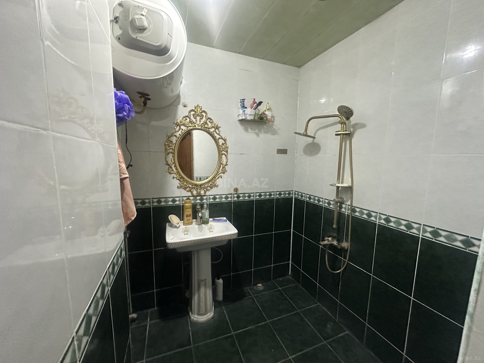 3 otaqlı Köhnə tikili, Yeni Günəşli q., Bakı