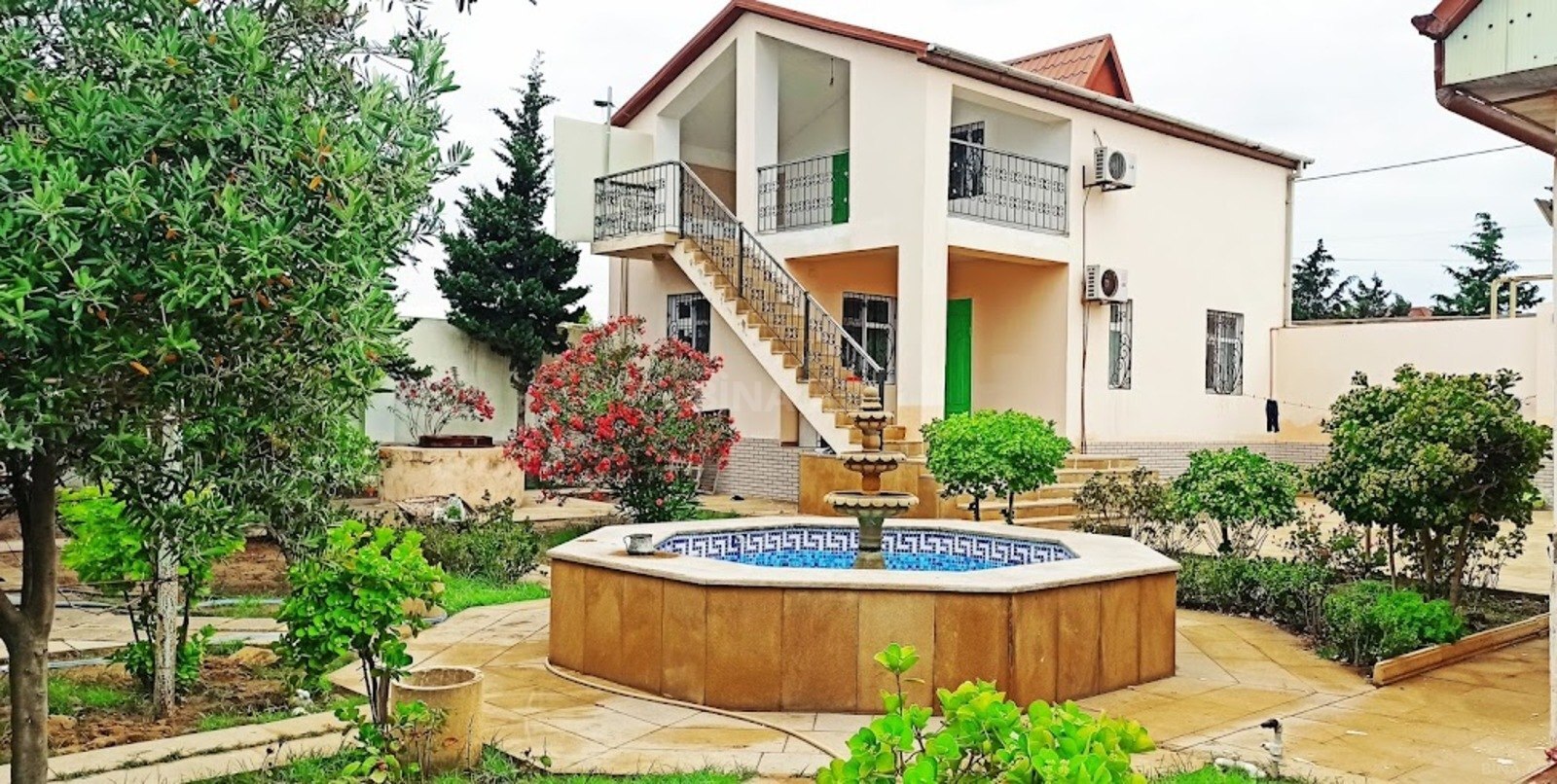 4 otaqlı Həyət evi/Bağ evi, Şüvəlan q., Bakı