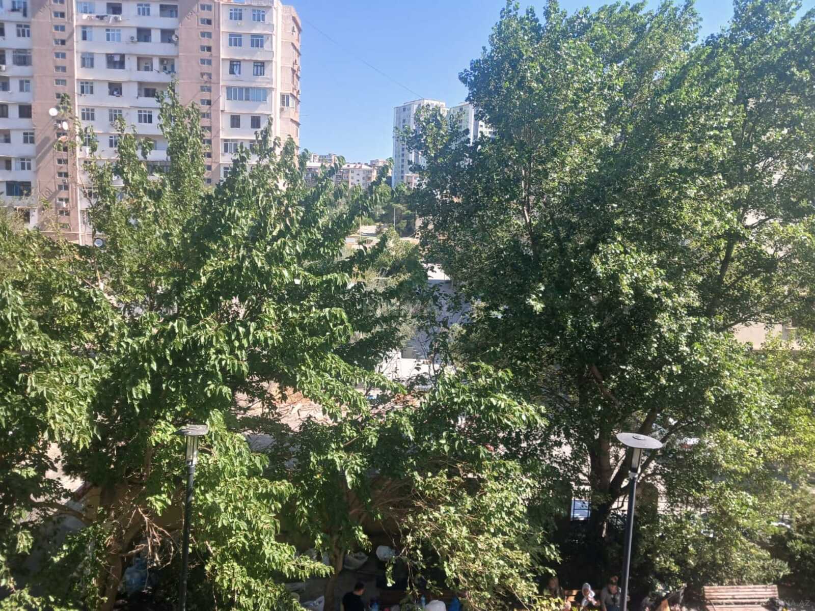 3 otaqlı Köhnə tikili, Əhmədli q., Bakı