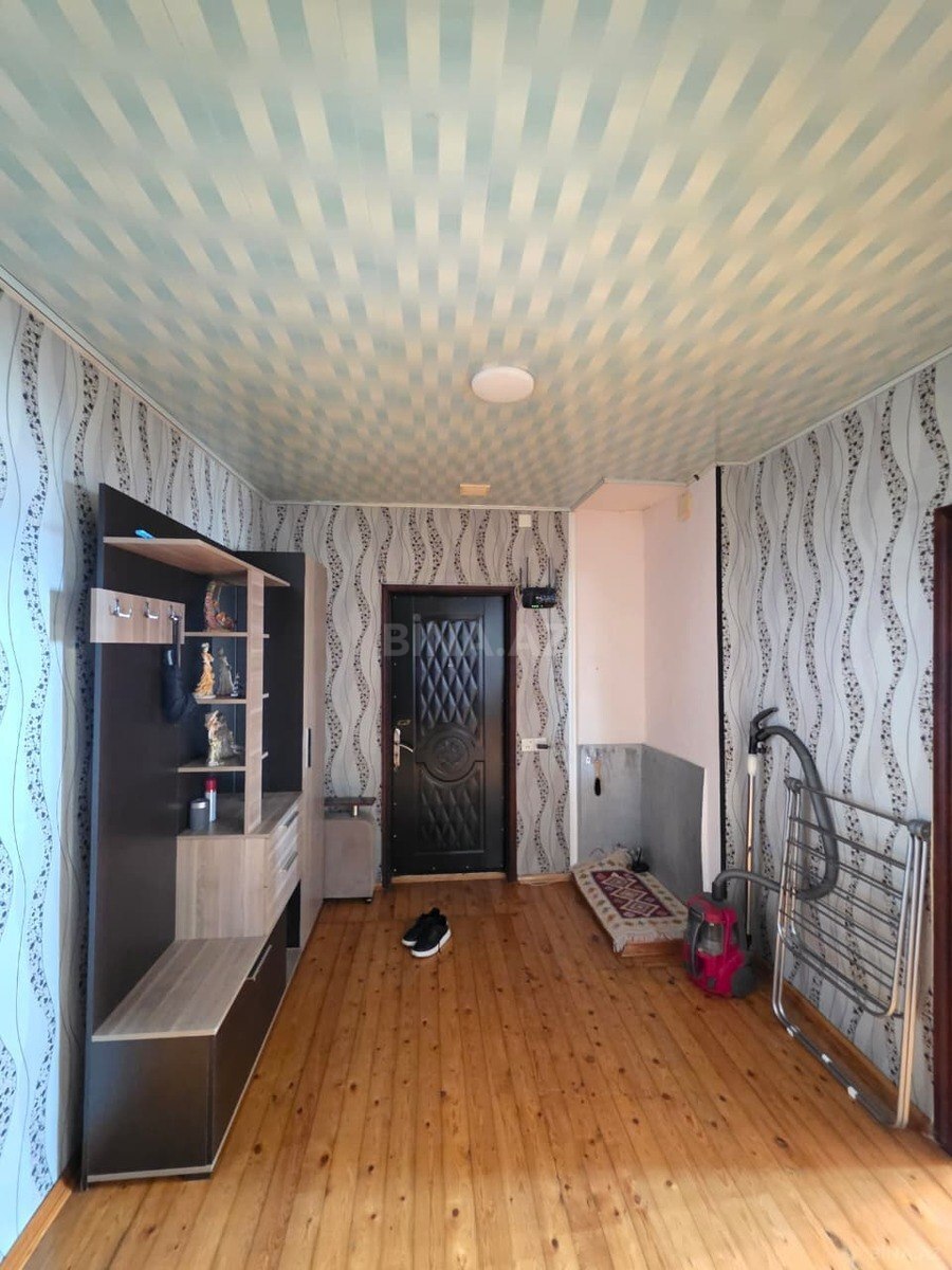 3 otaqlı Köhnə tikili, Yeni Günəşli q., Bakı