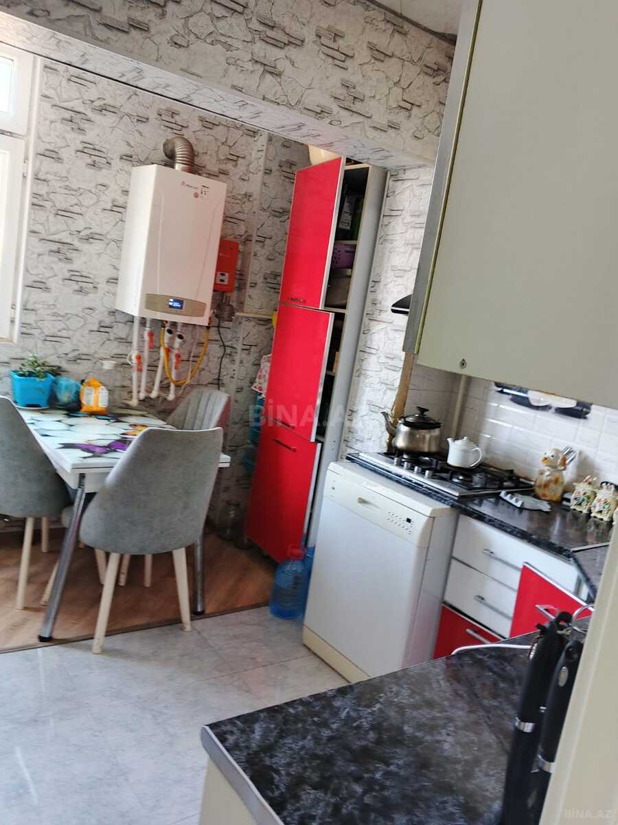 3 otaqlı Köhnə tikili, Həzi Aslanov m., Bakı
