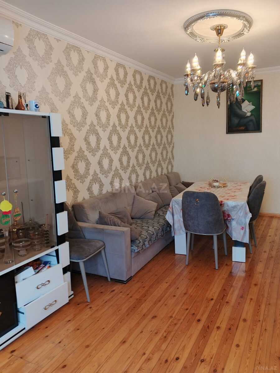3 otaqlı Köhnə tikili, Həzi Aslanov m., Bakı