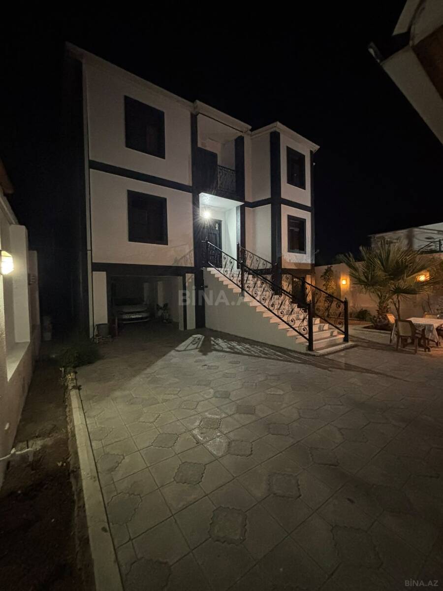 7 otaqlı Həyət evi/Bağ evi, Şağan q., Bakı