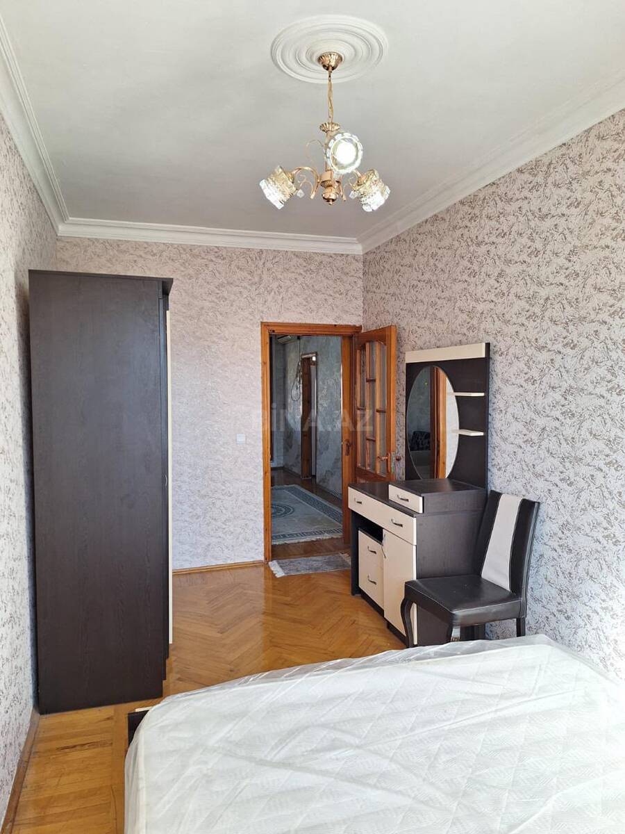 2 otaqlı Köhnə tikili, Memar Əcəmi m., Bakı