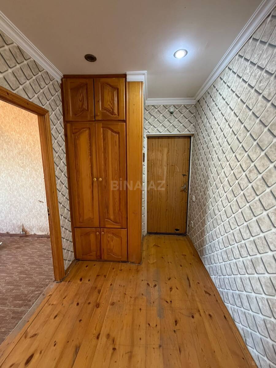 3 otaqlı Köhnə tikili, Həzi Aslanov m., Bakı