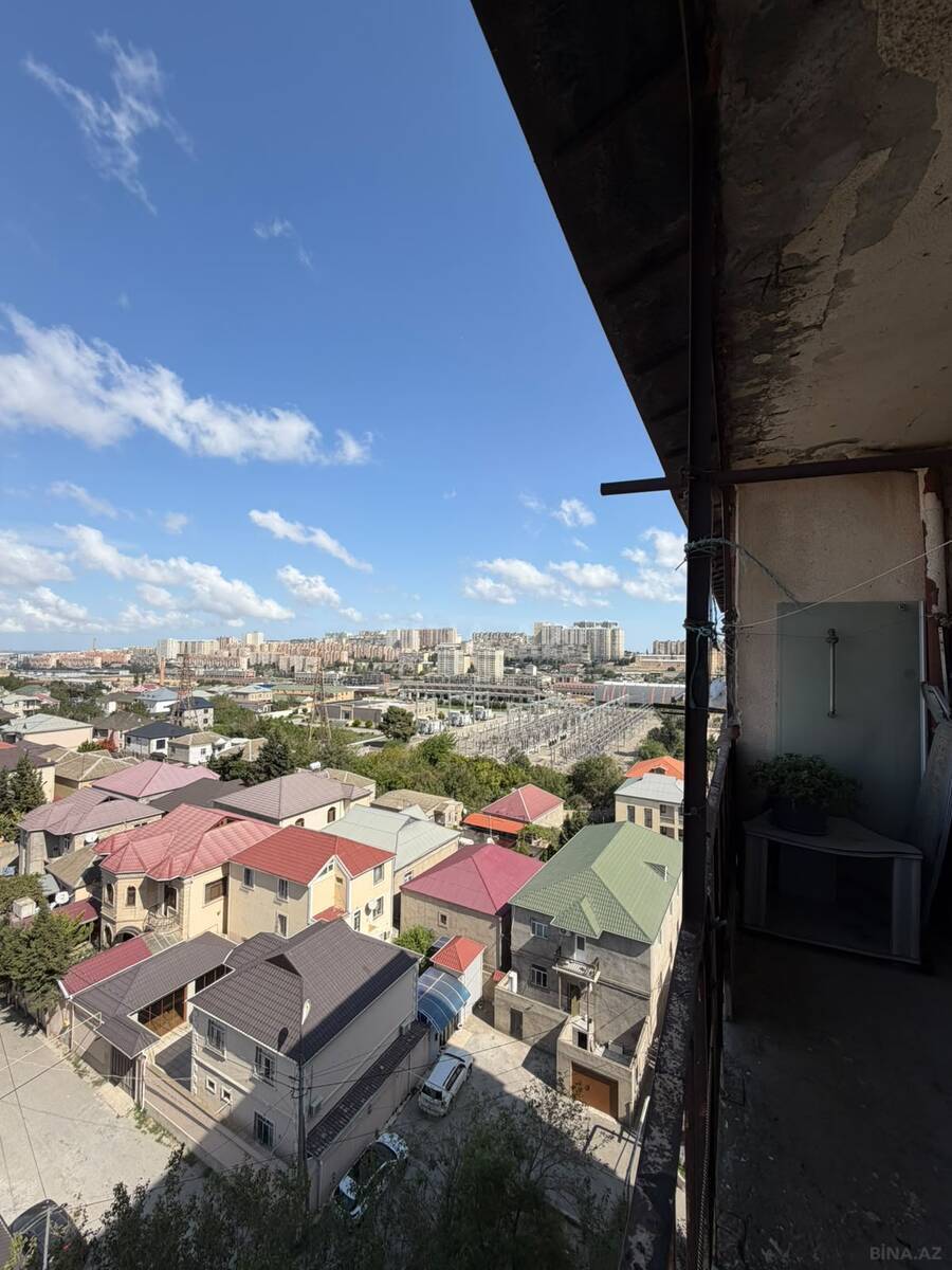 3 otaqlı Köhnə tikili, Həzi Aslanov m., Bakı