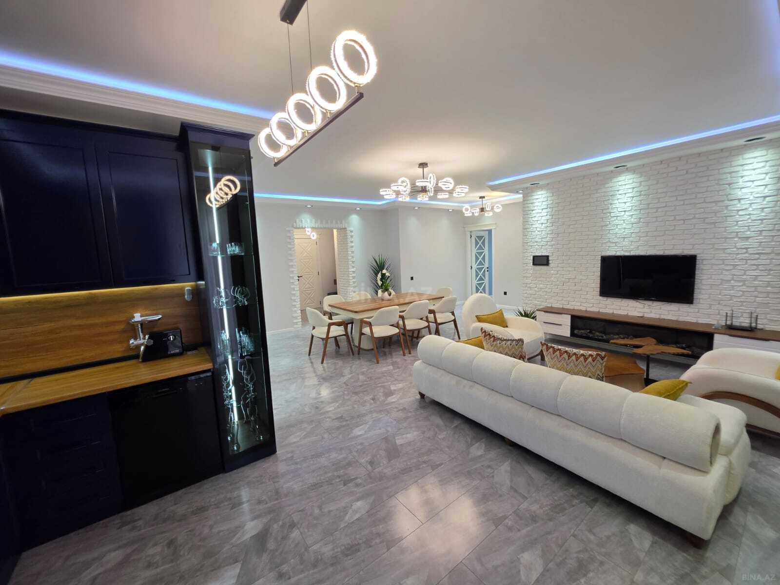 3 otaqlı Yeni tikili, 8 Noyabr m., Bakı