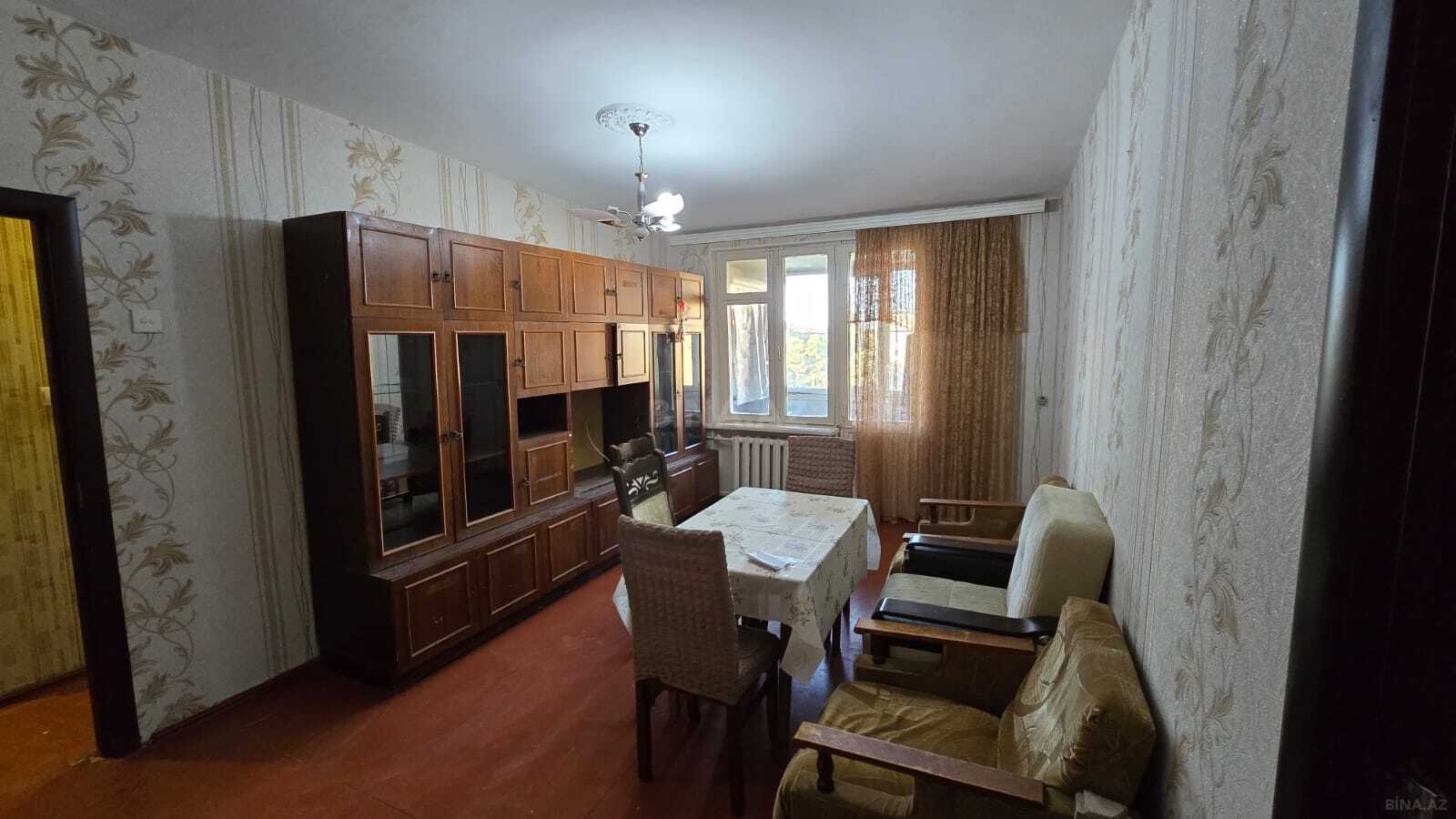 2 otaqlı Köhnə tikili, Neftçilər m., Bakı