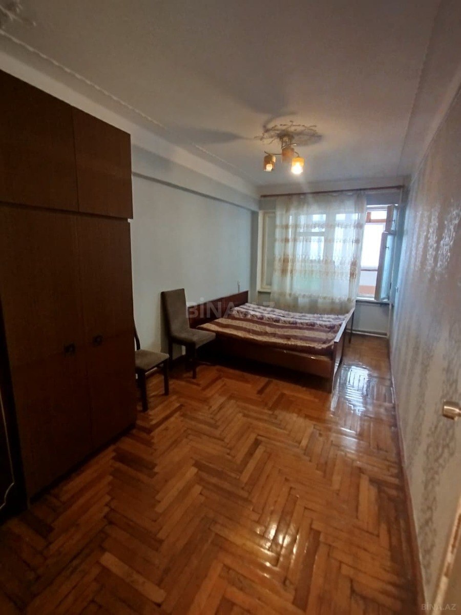 3 otaqlı Köhnə tikili, Elmlər Akademiyası m., Bakı