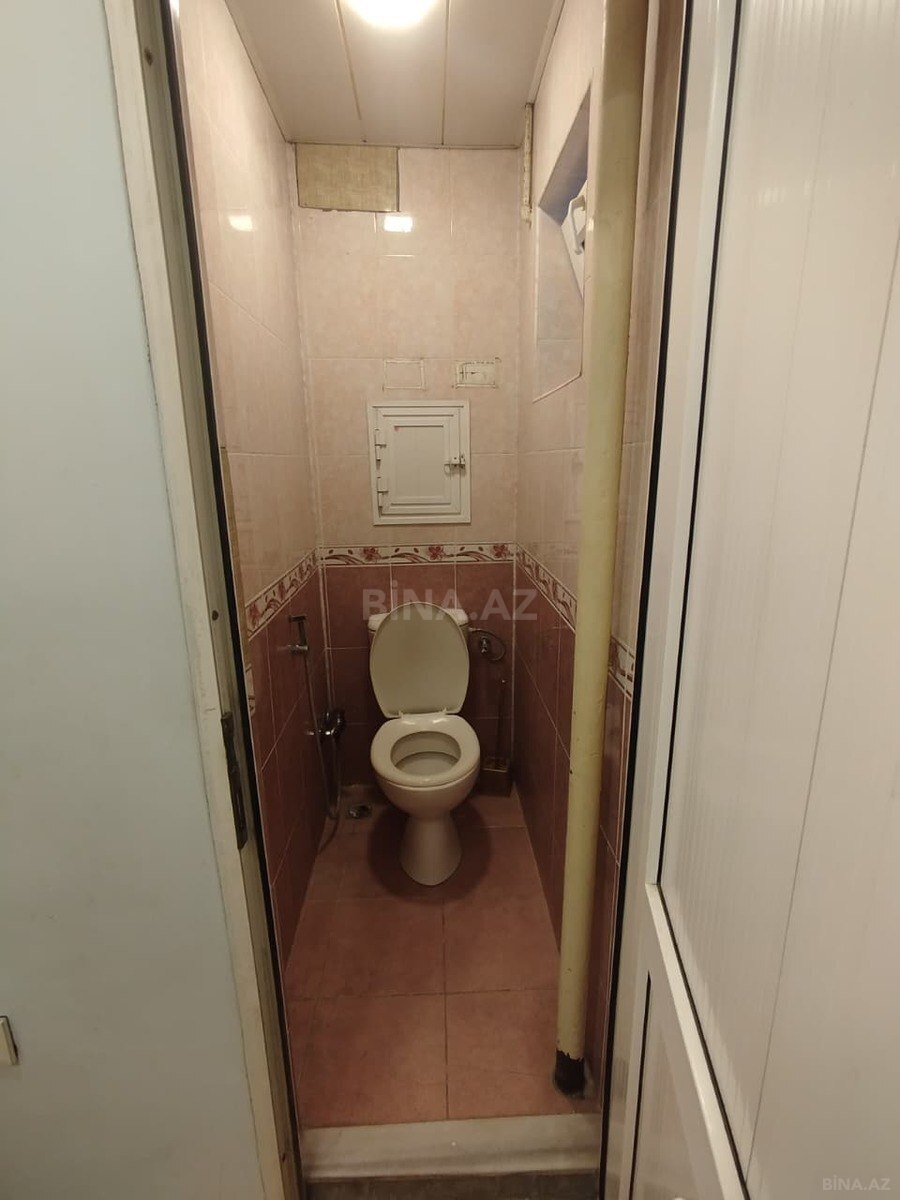 3 otaqlı Köhnə tikili, Elmlər Akademiyası m., Bakı