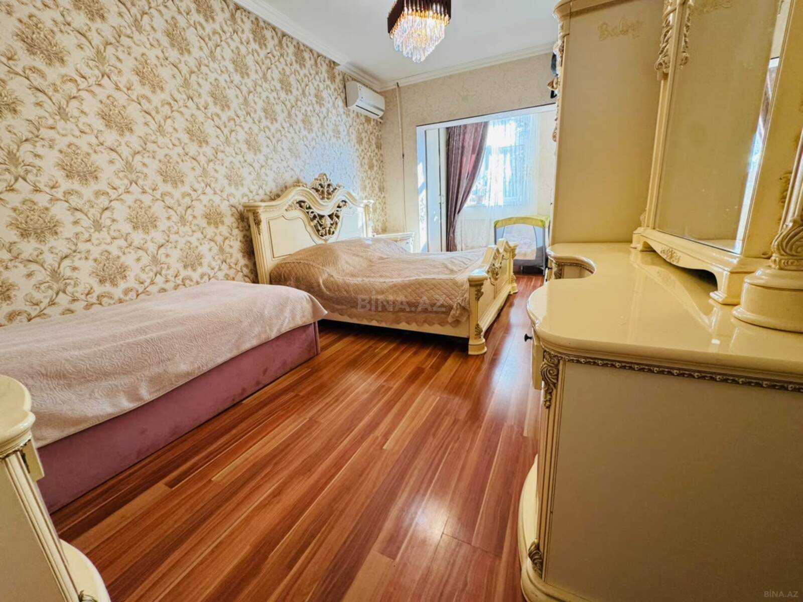 4 otaqlı Köhnə tikili, Xətai r., Bakı